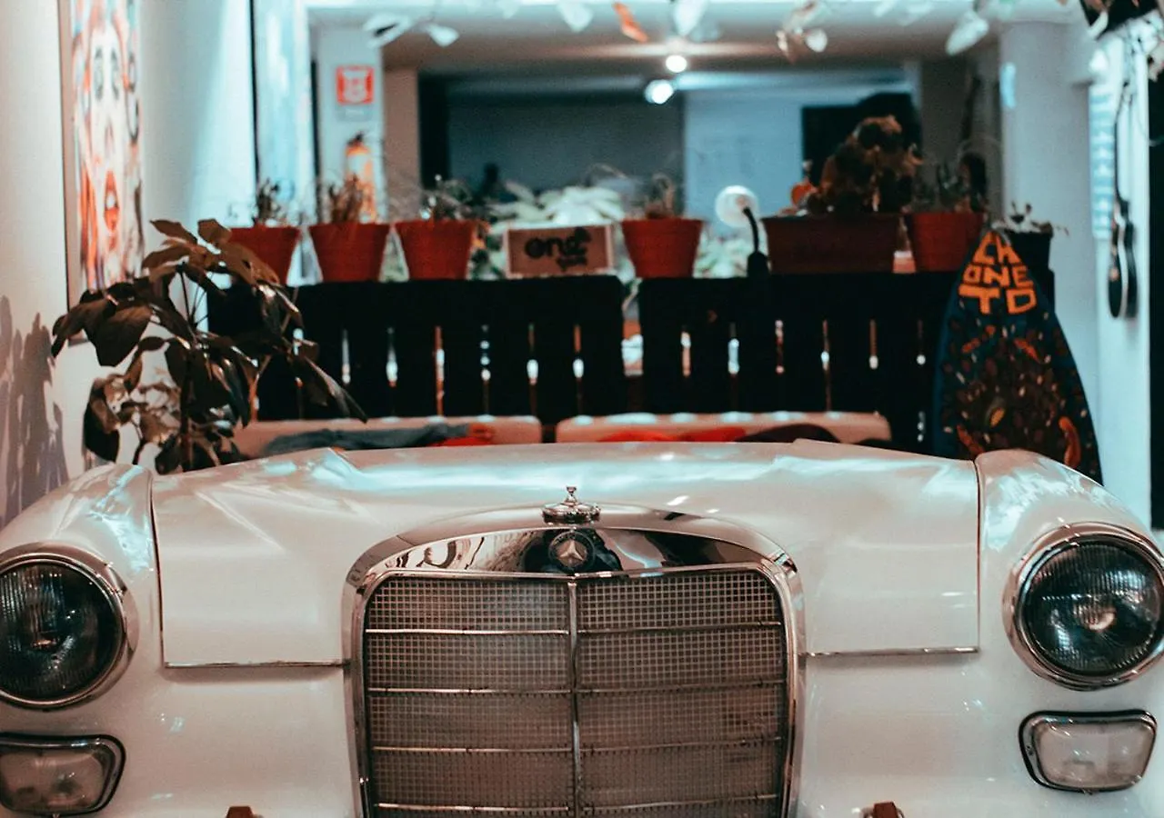 بيت شباب ميديلين Coolto Art Lodge