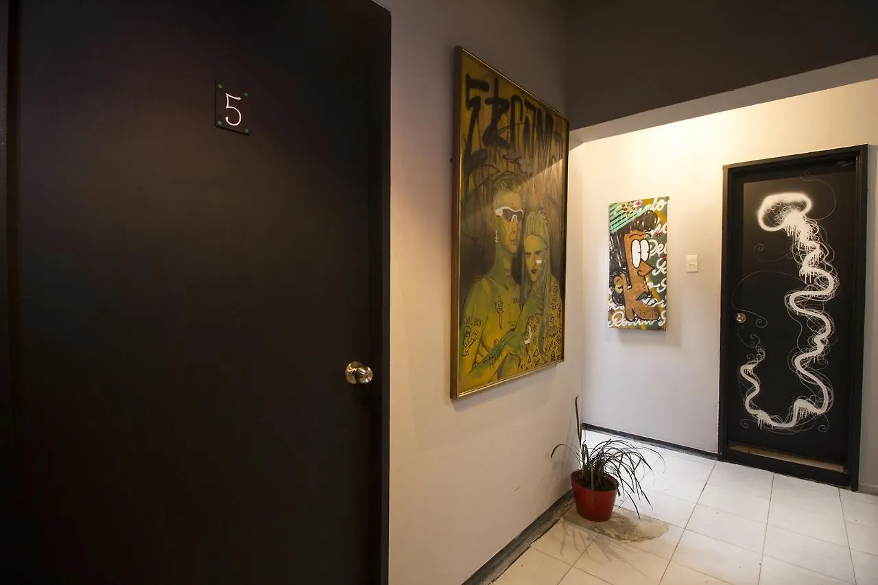 Coolto Art Lodge 麦德林 旅馆